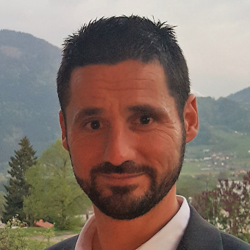 directeur de natecia favbien la beeuw
